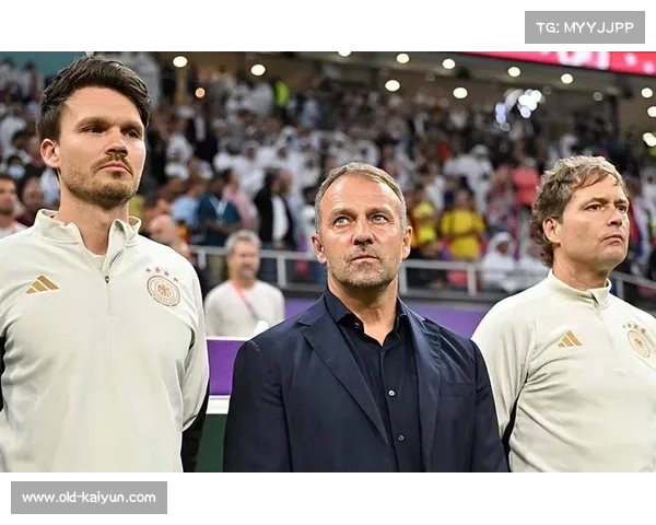 广西威壮更衣室曝光冠军墙 庞峥麟签名球衣献给主场球迷